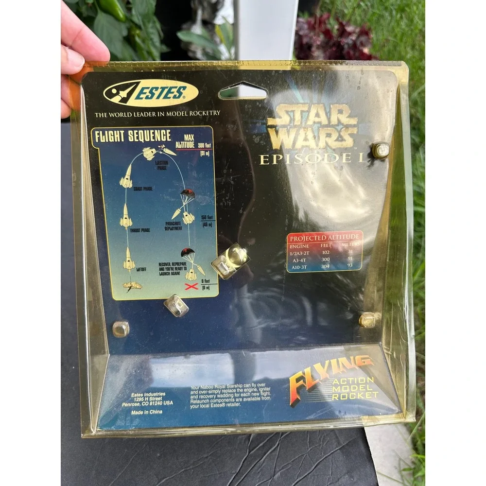 Estes Star Wars Episode I Naboo Royal Starship Flying Action Model Rocket 1834